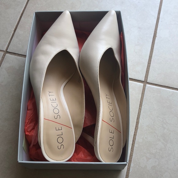 Shoes - Picture 11 of 11